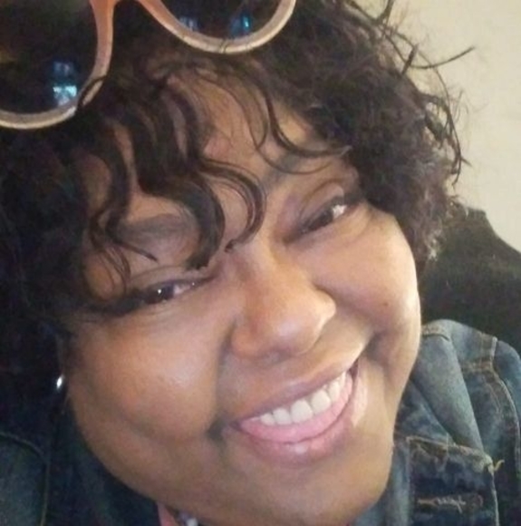 Meet your Posher, Zonia - Picture 1 of 1